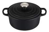 Le Creuset Signature Round Dutch Oven - 5 1/2 qt