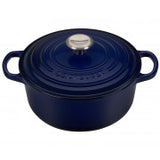 Le Creuset Signature Round Dutch Oven - 7 1/4 qt.