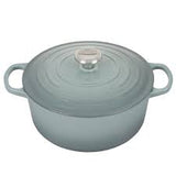 Le Creuset Signature Round Dutch Oven - 5 1/2 qt