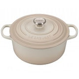 Le Creuset Signature Round Dutch Oven - 7 1/4 qt.