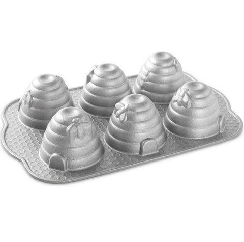 Nordic Ware Cakelet Pan